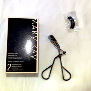 MARY Kay eyelash curler